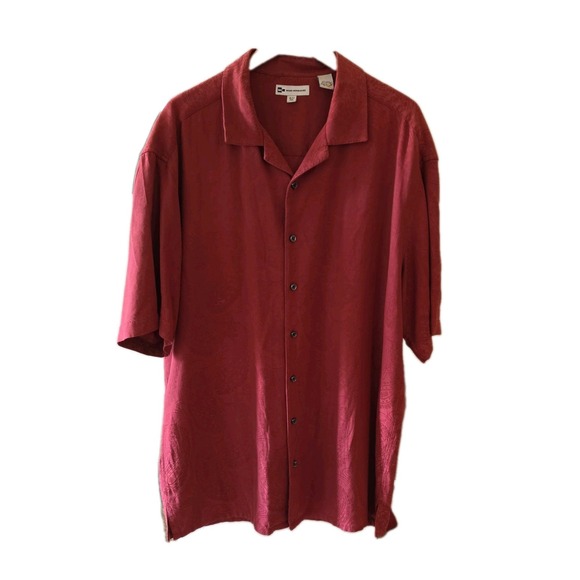 Style Essentials Other - Wilke-Rodriguez Men's Short-Sleeve Silk Blend Camp Shirt in solid black.